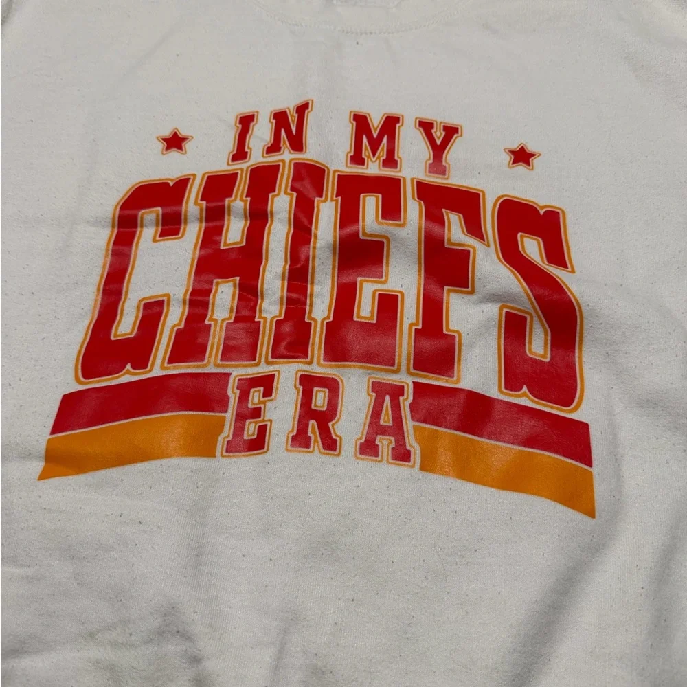 unbranded sweatshirt, Kelce, Chiefs NFL, white, No Tag (Medium?)